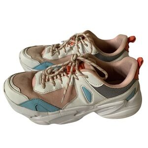 Stylish Multicolor Sneakers Women’s Size 10